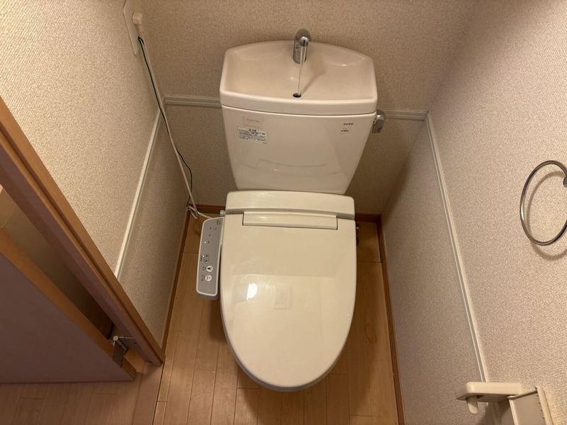 レオパレスユートピア白岡 トイレ