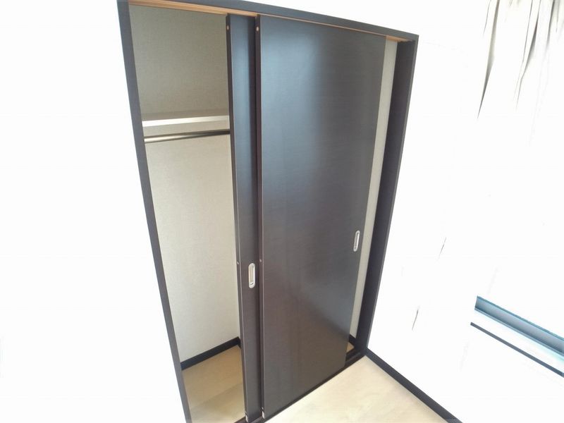 レオネクストサトハイツ 収納