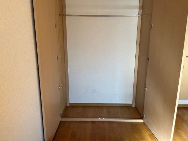 レオパレスえびす 収納
