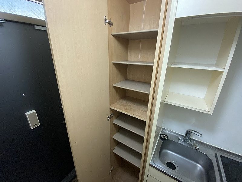 レオパレスセジュールⅠ 玄関