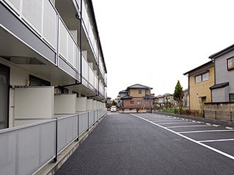 レオパレス道館 駐車場