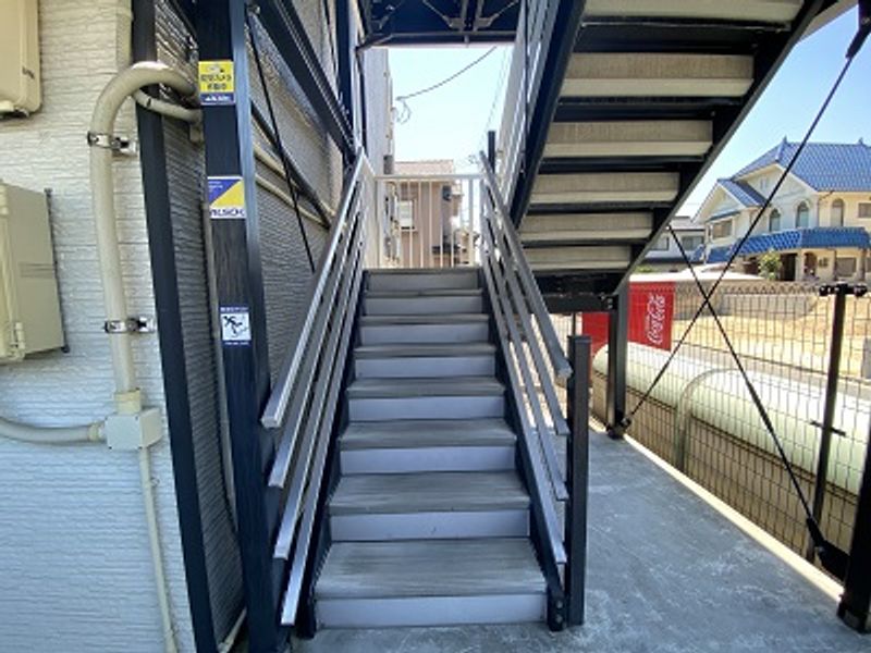レオパレスフィオーレ住吉 駐車場