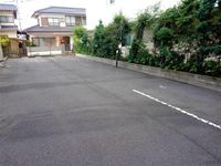 レオパレスプラムフィールド 駐車場