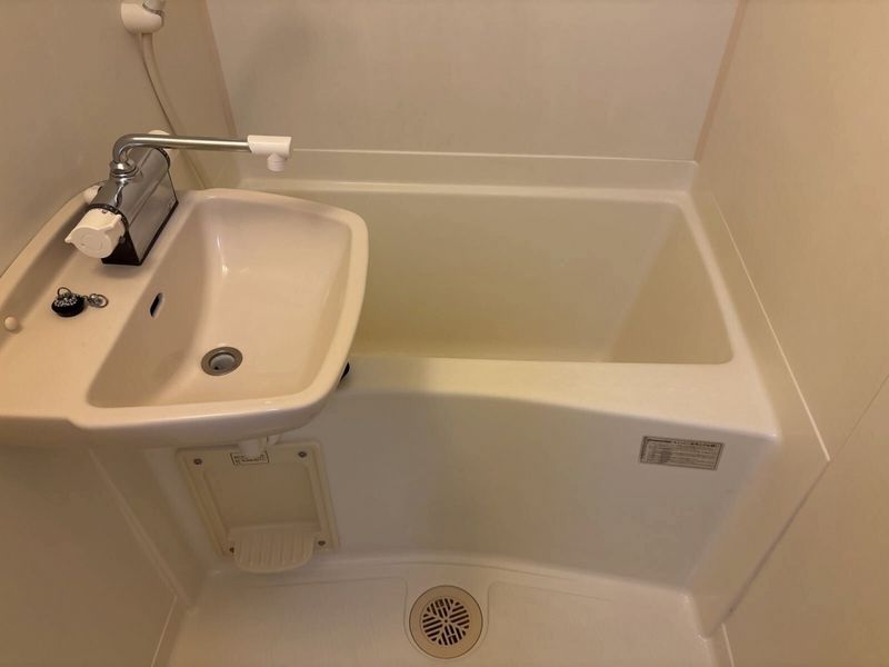 レオパレスエスト 風呂