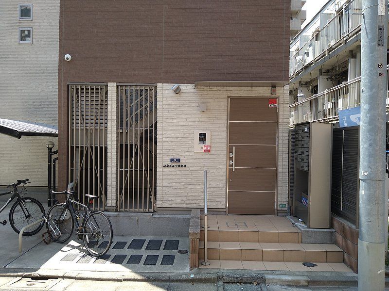 クレイノソレイユ中野新橋 エントランス