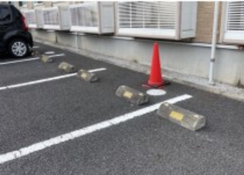 レオパレスグランドＫＩⅡ 駐車場