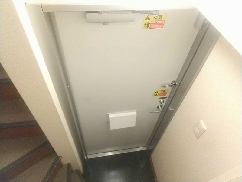 レオパレスプラシード竹丘Ⅱ 玄関