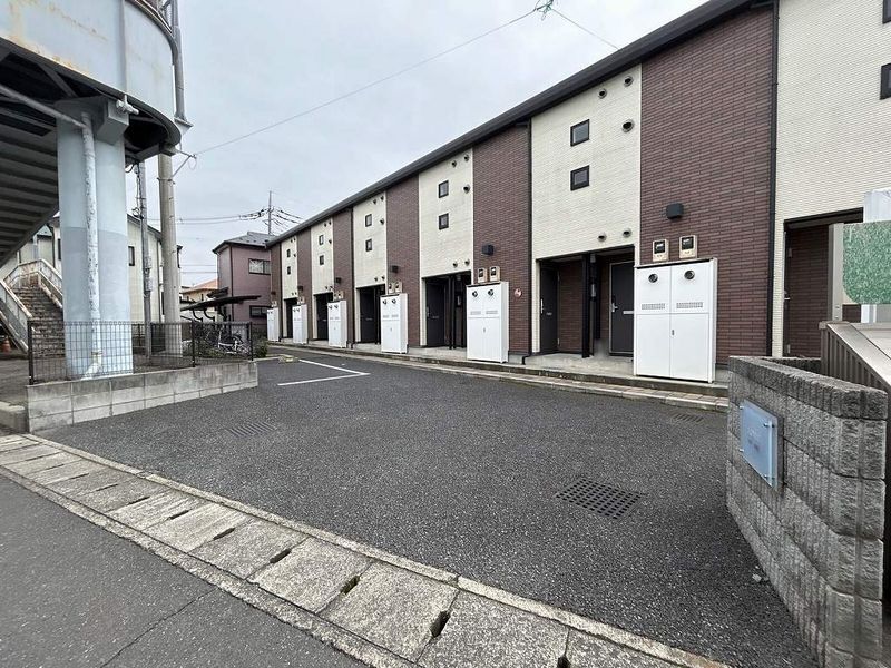 レオネクストＭＴ　西原 エントランス