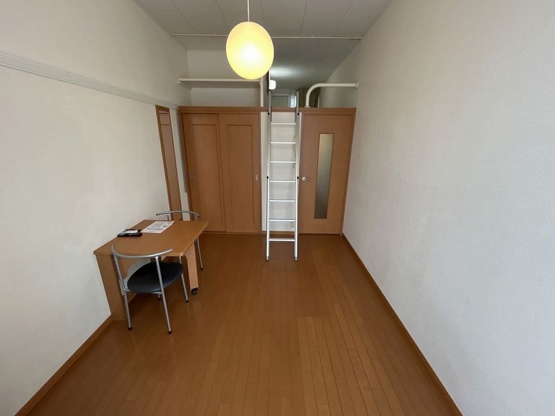 レオパレスＭＩＮＯＲＩ 居間