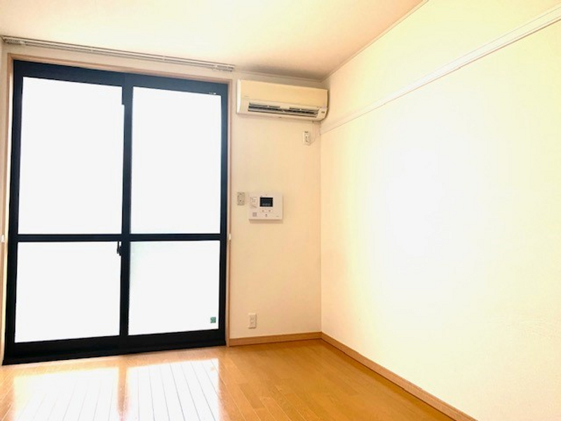 レオパレスボヌール久喜 居間