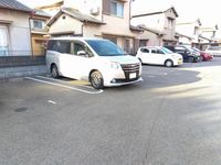レオネクスト日新加古川 駐車場