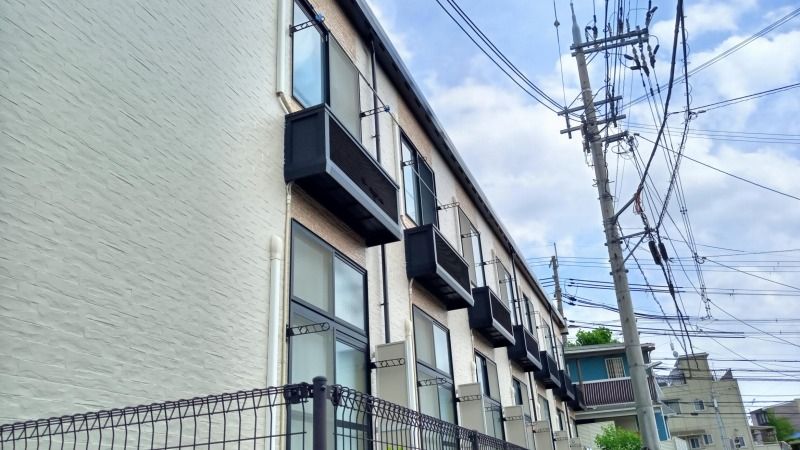 レオパレスヴェセル 外観