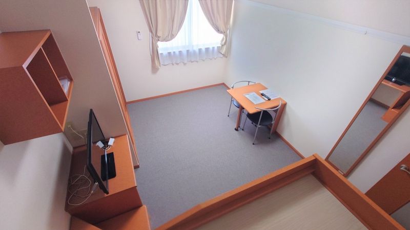 レオパレスシャンテ 居間