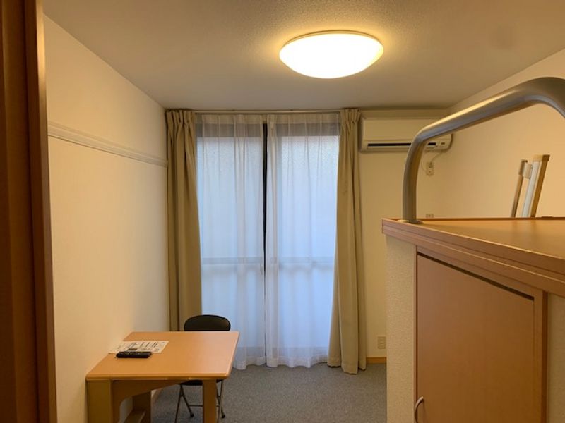 レオパレスウブスナ 居間