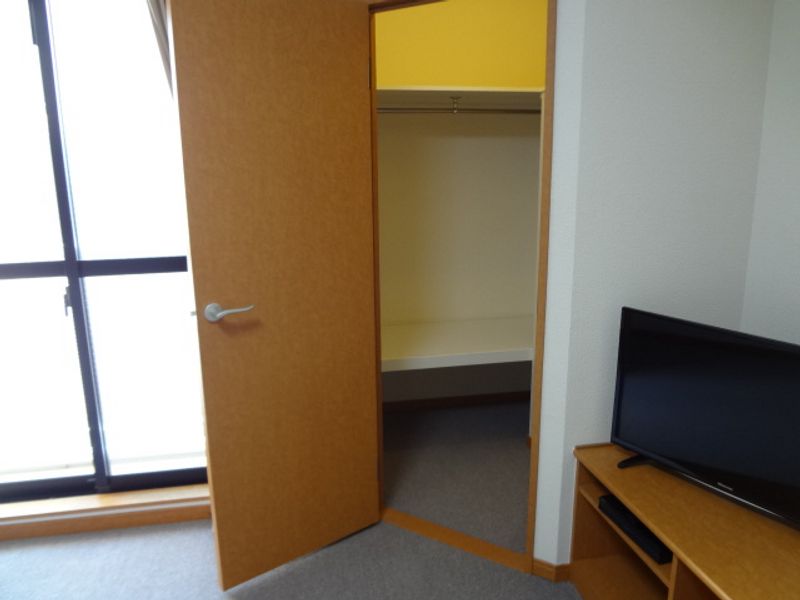 レオパレスブルーミンガーデンＥ 収納