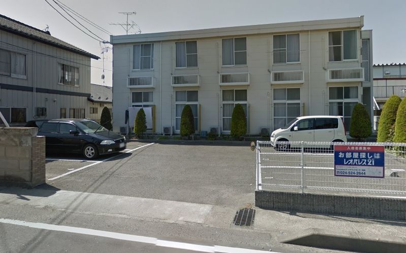 レオパレス新町 駐車場