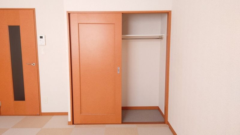 レオパレスけやき通りハイツ undefined