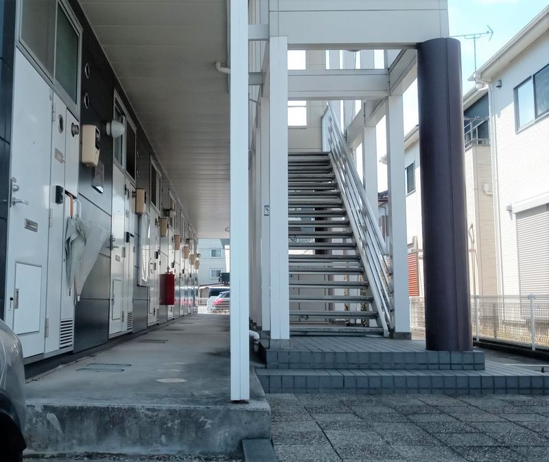 レオパレスクリーム館 エントランス