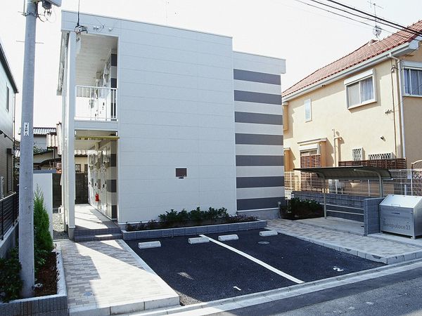 レオパレスワイズ 外観