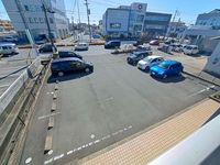 レオパレスプレミール 駐車場