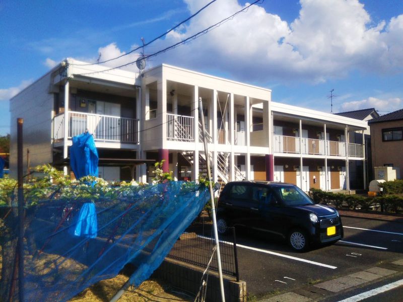 レオパレスピュア 外観