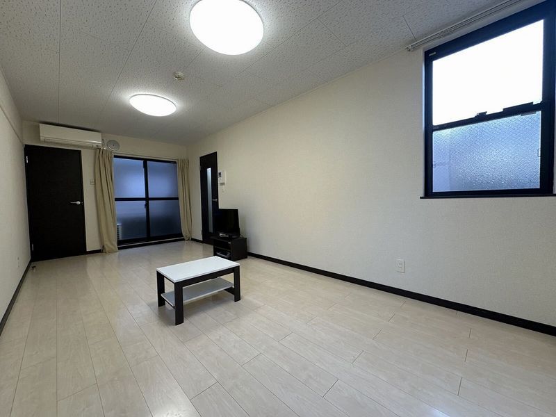 レオネクストアコラート 居間