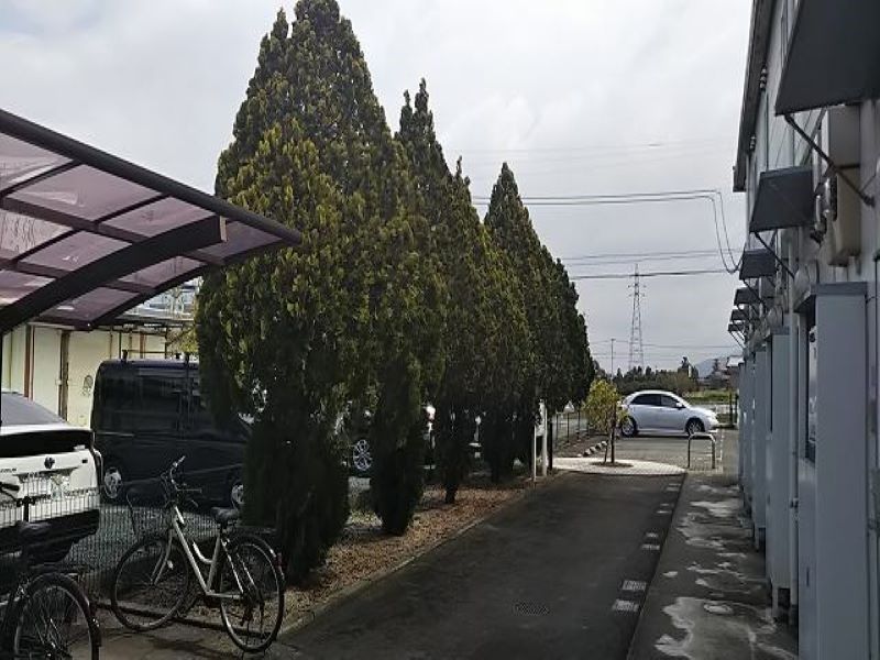 レオパレスひかり その他