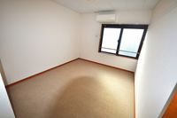 レオパレス美里 居間