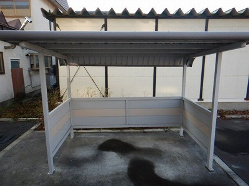 レオパレスリラ美香保 共用部分