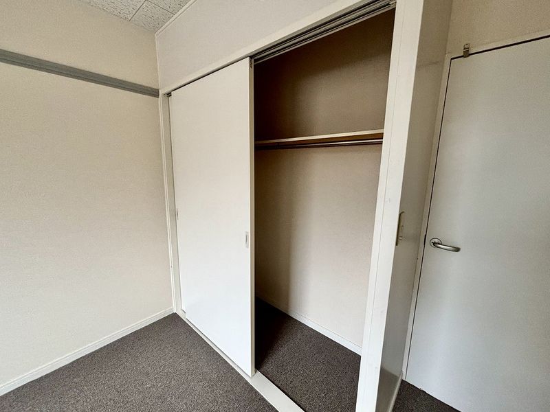 レオパレス清水 収納