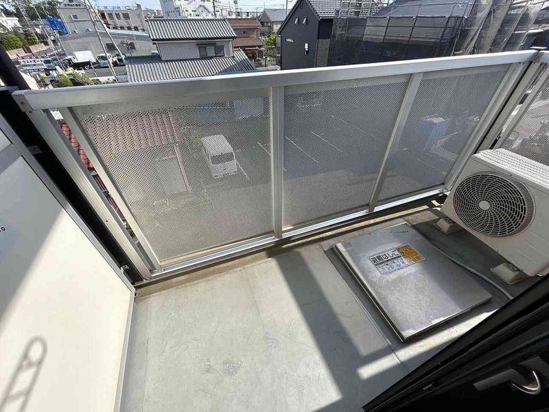 レオパレス角 バルコニー