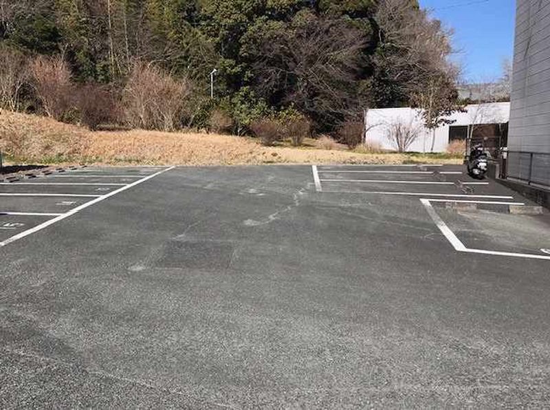 レオパレス神田 駐車場