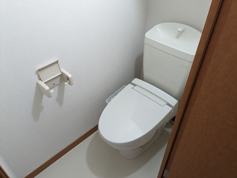 レオパレスＫ　ＣＯＵＲＴ トイレ