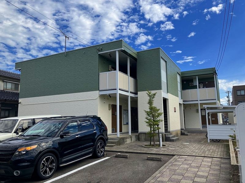 レオパレスオリヴィエ 外観