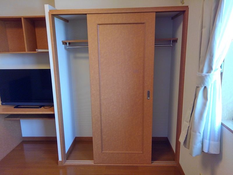 レオパレスダンダンめぐみ 収納