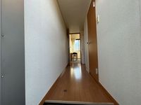 レオパレスソシエ 玄関