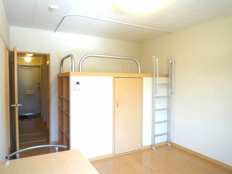 レオネクストＫ南片江　Ⅱ 居間