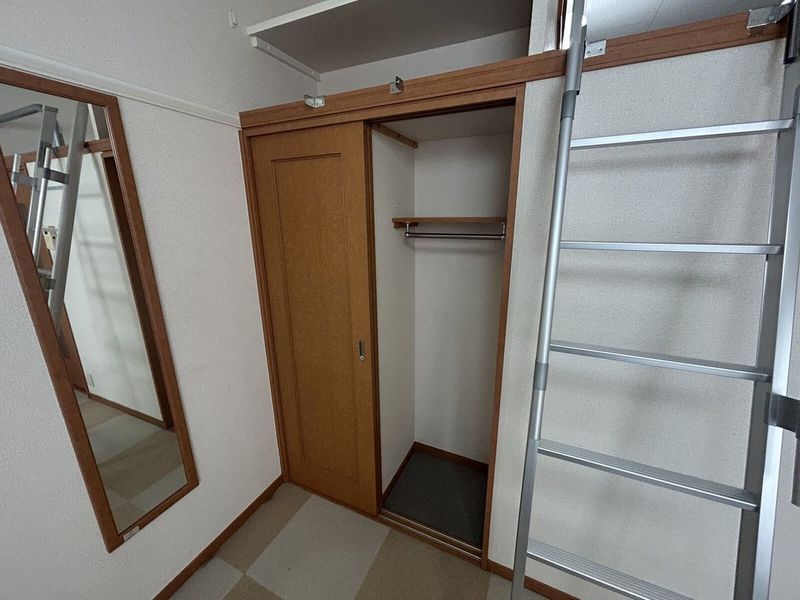 レオパレス響 収納