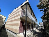 レオパレスルミエール 外観