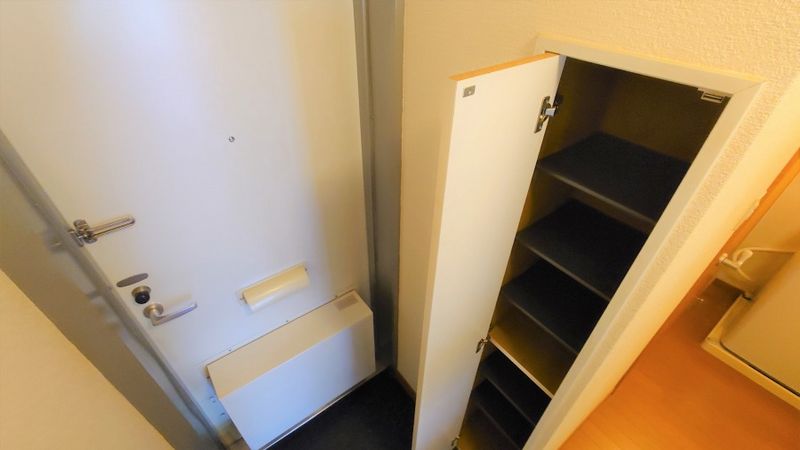 レオパレス駒ヶ根 玄関