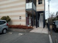 レオパレスＪＨＫ エントランス
