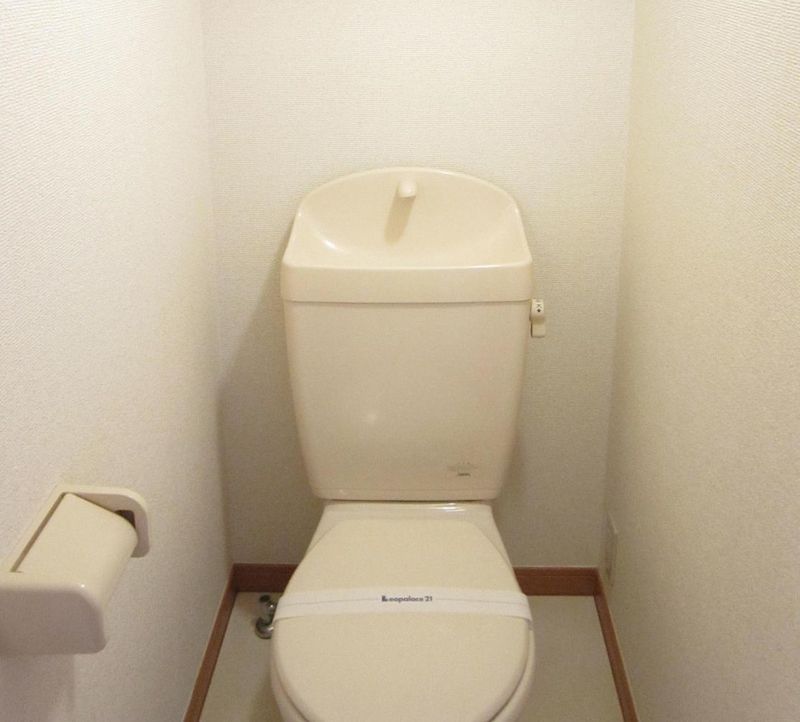 レオパレスれんげそう トイレ