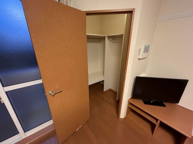 レオパレスブルームＹＫ 収納