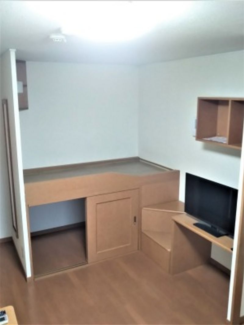 レオパレス陽陽 居間