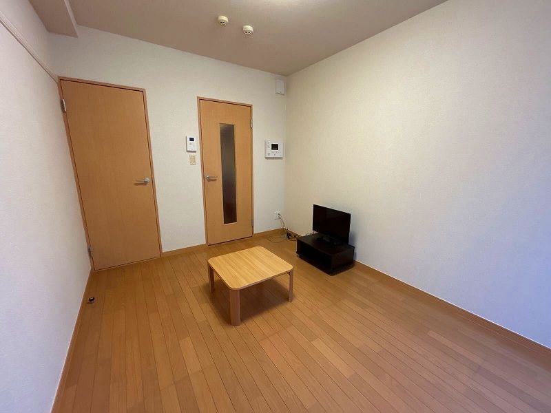 レオパレスプリマベーラ中台２ 居間