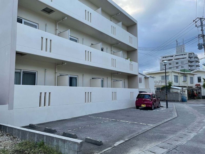 レオパレス那覇うりずん 外観