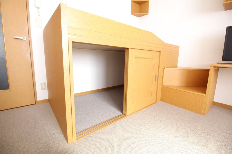 レオパレスオアシス 寝室