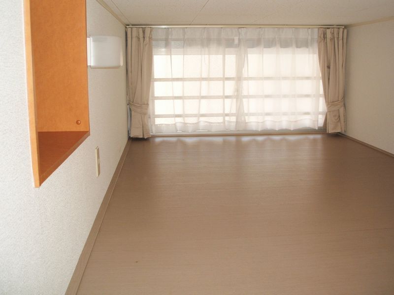 レオパレス福知山 収納