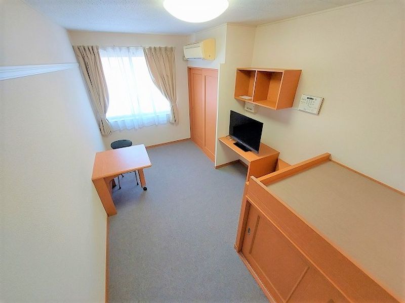 レオパレス田代 居間