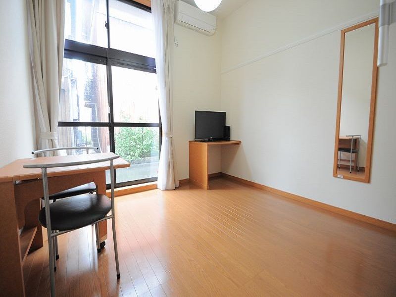 レオパレス新川Ⅱ 寝室